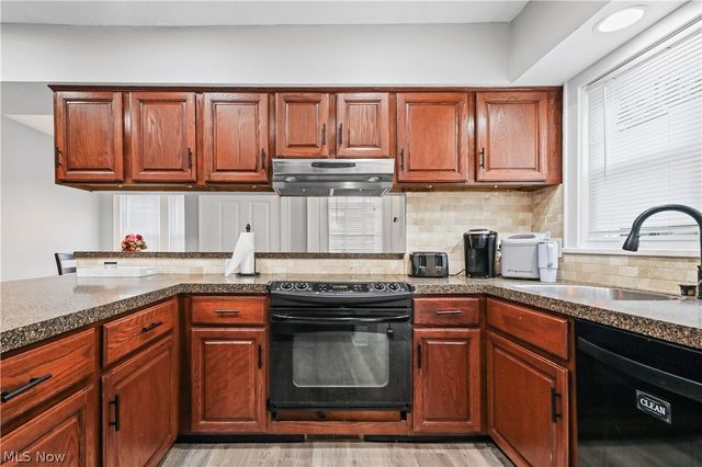 2600 3rd Street, Cuyahoga Falls, OH 44221
