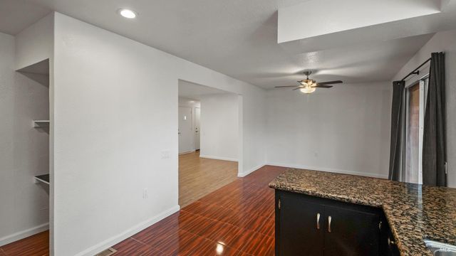 128 Lassen Cir, Vacaville, CA 95687