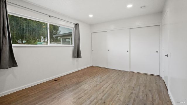 128 Lassen Cir, Vacaville, CA 95687