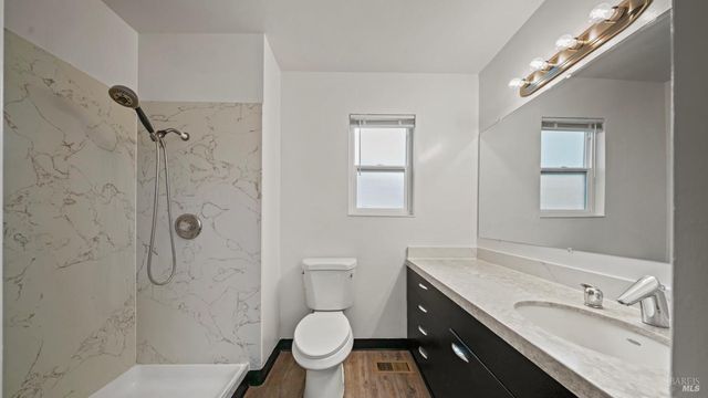 128 Lassen Cir, Vacaville, CA 95687