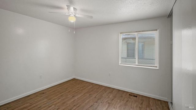 128 Lassen Cir, Vacaville, CA 95687