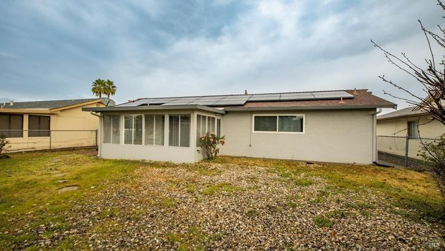 128 Lassen Cir, Vacaville, CA 95687
