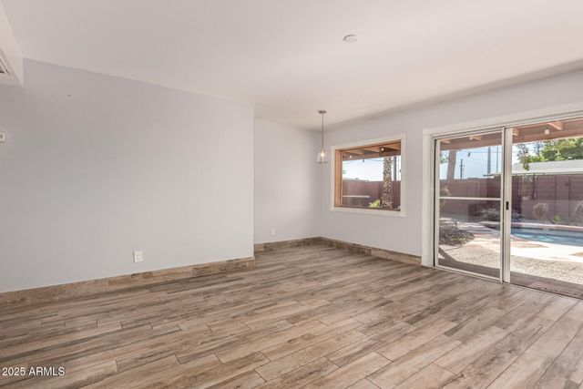 307 W SANTA CRUZ Drive, Tempe, AZ 85282