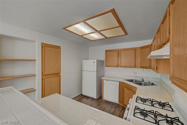 9470 Peace Way 238, Las Vegas, NV 89147