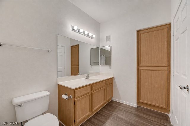 9470 Peace Way 238, Las Vegas, NV 89147