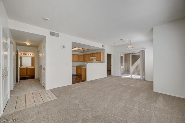 9470 Peace Way 238, Las Vegas, NV 89147