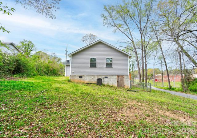 208 N Poston Street, Shelby, NC 28150