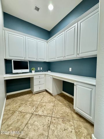 4905 W MAGELLAN Drive, New River, AZ 85087