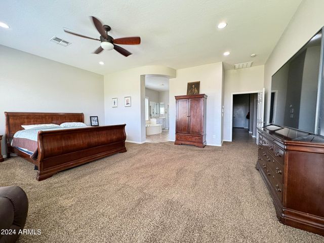 4905 W MAGELLAN Drive, New River, AZ 85087