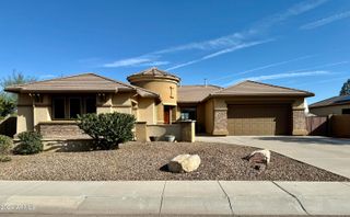 4905 W MAGELLAN Drive, New River, AZ 85087