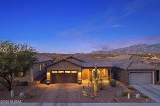 685 E Kalalau Drive, Oro Valley, AZ 85755