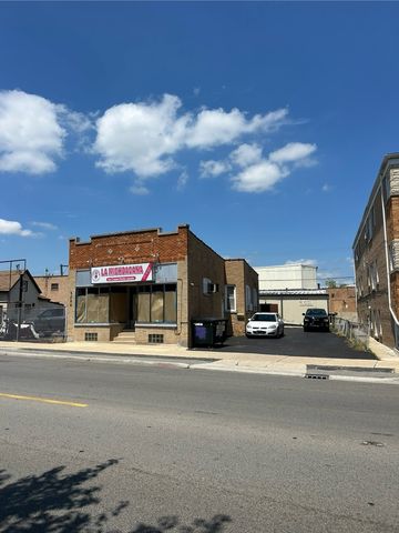 8044 W Grand Avenue, River Grove, IL 60171