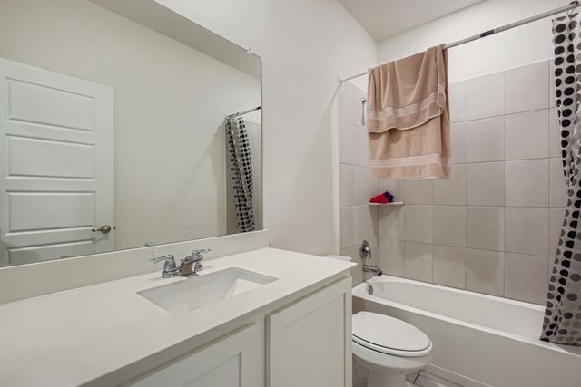 401 Warbler Way, Caddo Mills, TX 75135