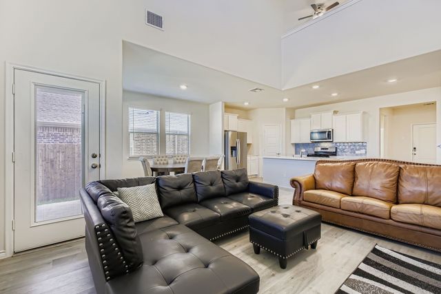 401 Warbler Way, Caddo Mills, TX 75135