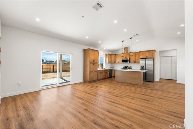 21860 Bancroft Drive, California City, CA 93505