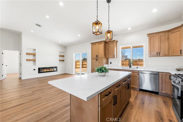 21860 Bancroft Drive, California City, CA 93505