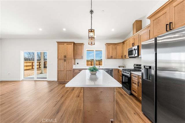 21860 Bancroft Drive, California City, CA 93505