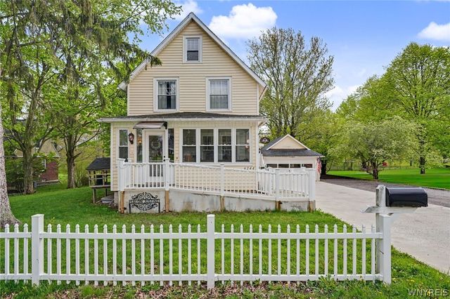 6244 Boston State Road, Hamburg, NY 14075