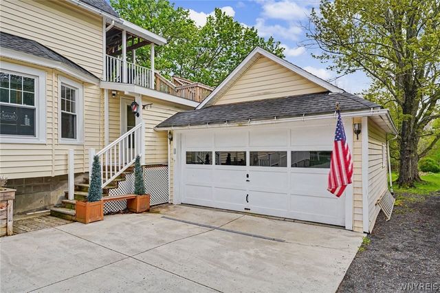 6244 Boston State Road, Hamburg, NY 14075