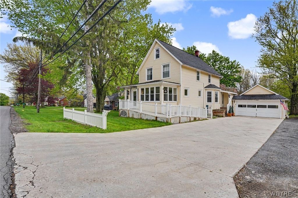 6244 Boston State Road, Hamburg, NY 14075