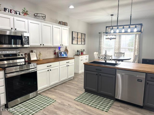 138 Lakeside Drive, Kingston, TN 37763