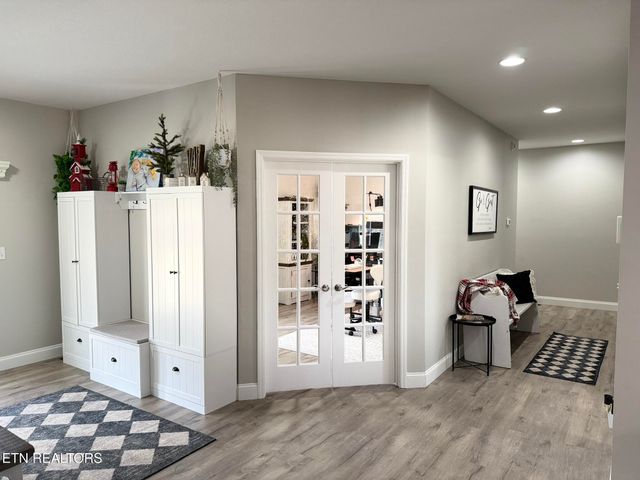 138 Lakeside Drive, Kingston, TN 37763