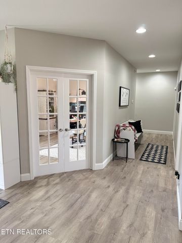 138 Lakeside Drive, Kingston, TN 37763