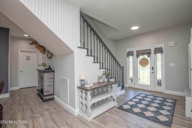 138 Lakeside Drive, Kingston, TN 37763