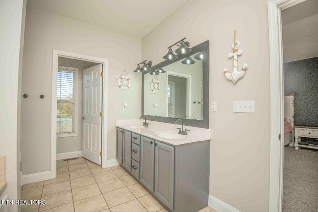 138 Lakeside Drive, Kingston, TN 37763