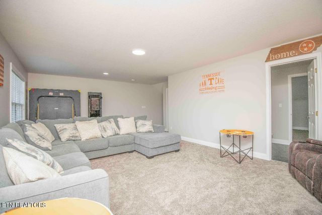 138 Lakeside Drive, Kingston, TN 37763