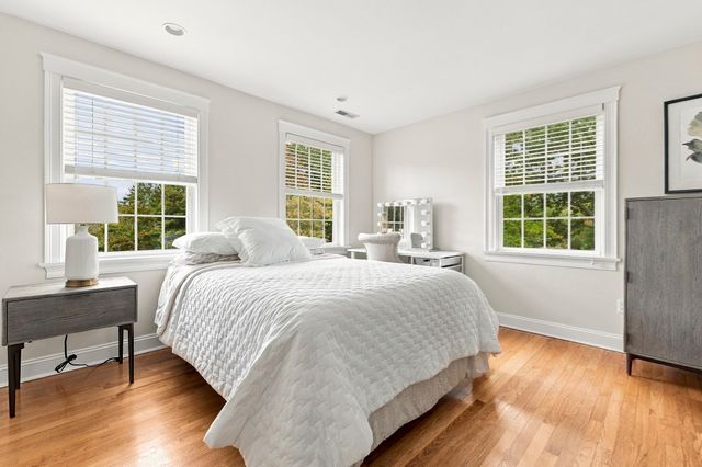 2 Hampton Court, Lynnfield, MA 01940