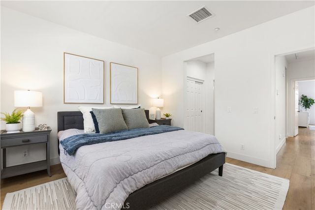 229 Dewdrop, Irvine, CA 92603