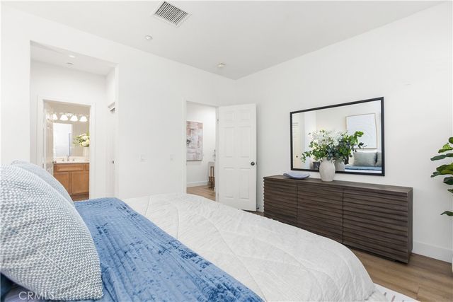 229 Dewdrop, Irvine, CA 92603