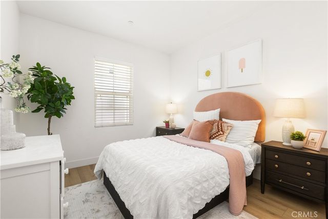 229 Dewdrop, Irvine, CA 92603