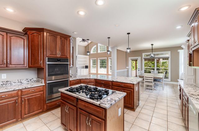 757 Gallant Fox Lane, Union, KY 41091