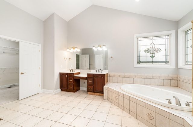 757 Gallant Fox Lane, Union, KY 41091