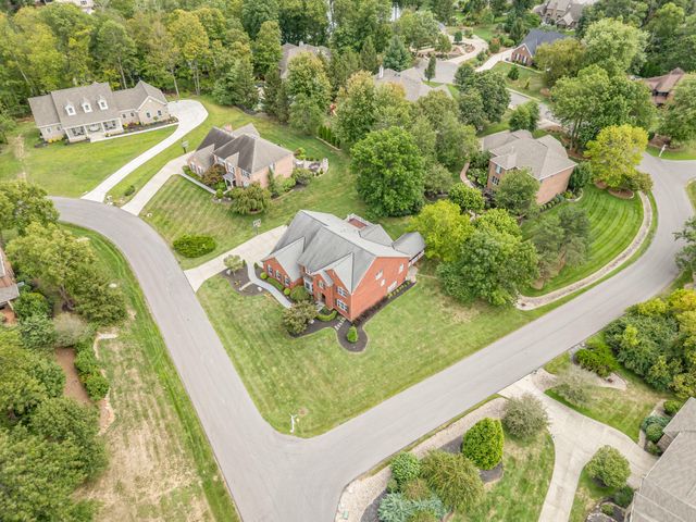 757 Gallant Fox Lane, Union, KY 41091