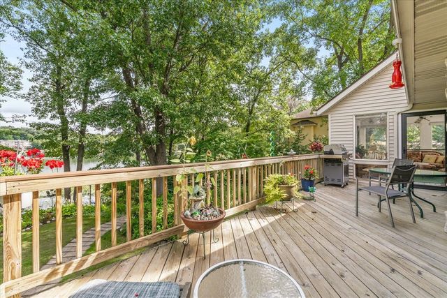 7414 Field Bay Avenue, Kalamazoo, MI 49009