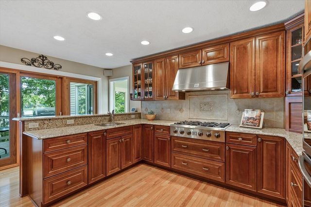 7414 Field Bay Avenue, Kalamazoo, MI 49009