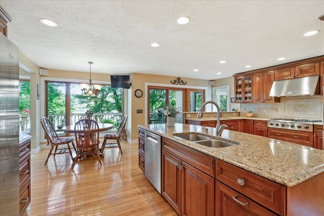 7414 Field Bay Avenue, Kalamazoo, MI 49009