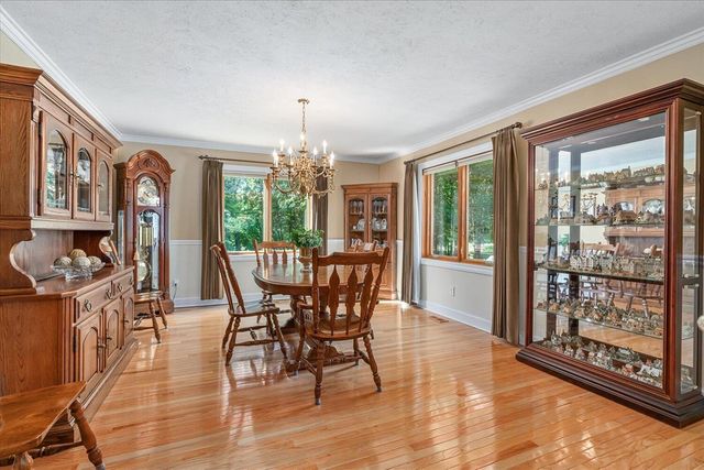 7414 Field Bay Avenue, Kalamazoo, MI 49009