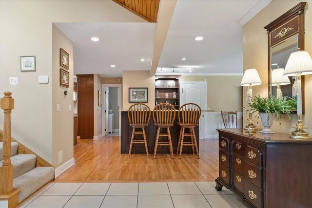 7414 Field Bay Avenue, Kalamazoo, MI 49009