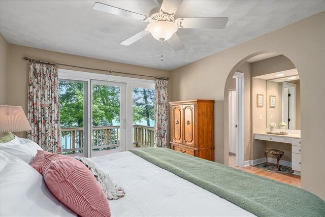 7414 Field Bay Avenue, Kalamazoo, MI 49009