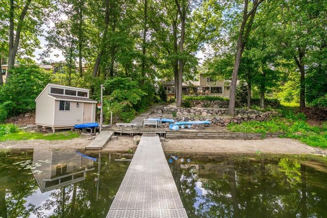 7414 Field Bay Avenue, Kalamazoo, MI 49009