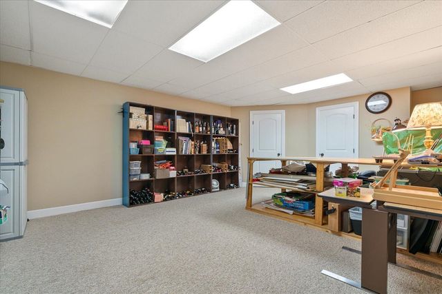 7414 Field Bay Avenue, Kalamazoo, MI 49009