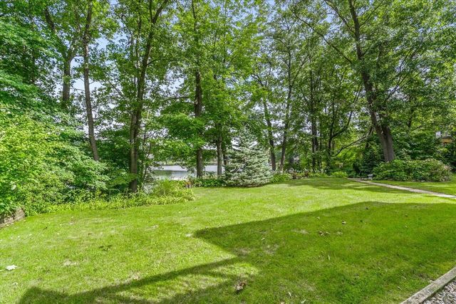 7414 Field Bay Avenue, Kalamazoo, MI 49009