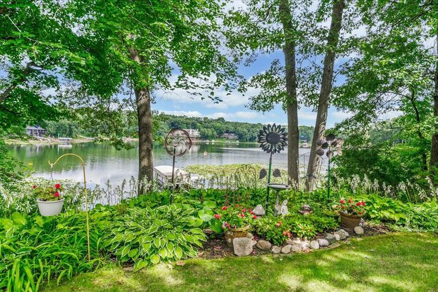 7414 Field Bay Avenue, Kalamazoo, MI 49009
