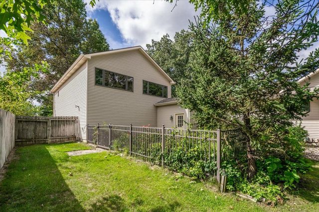 7414 Field Bay Avenue, Kalamazoo, MI 49009