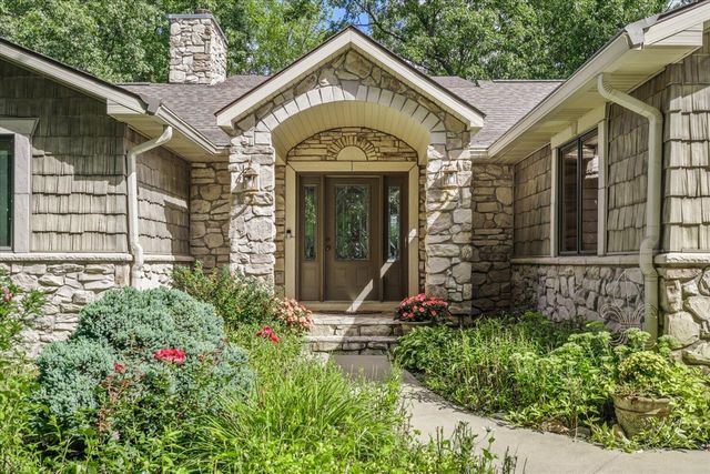 7414 Field Bay Avenue, Kalamazoo, MI 49009
