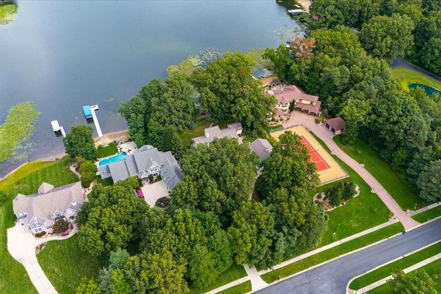 7414 Field Bay Avenue, Kalamazoo, MI 49009